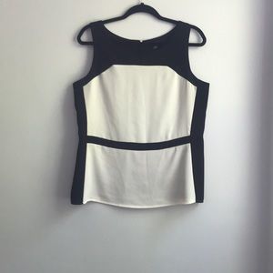 ☀️Ann Taylor Tank☀️